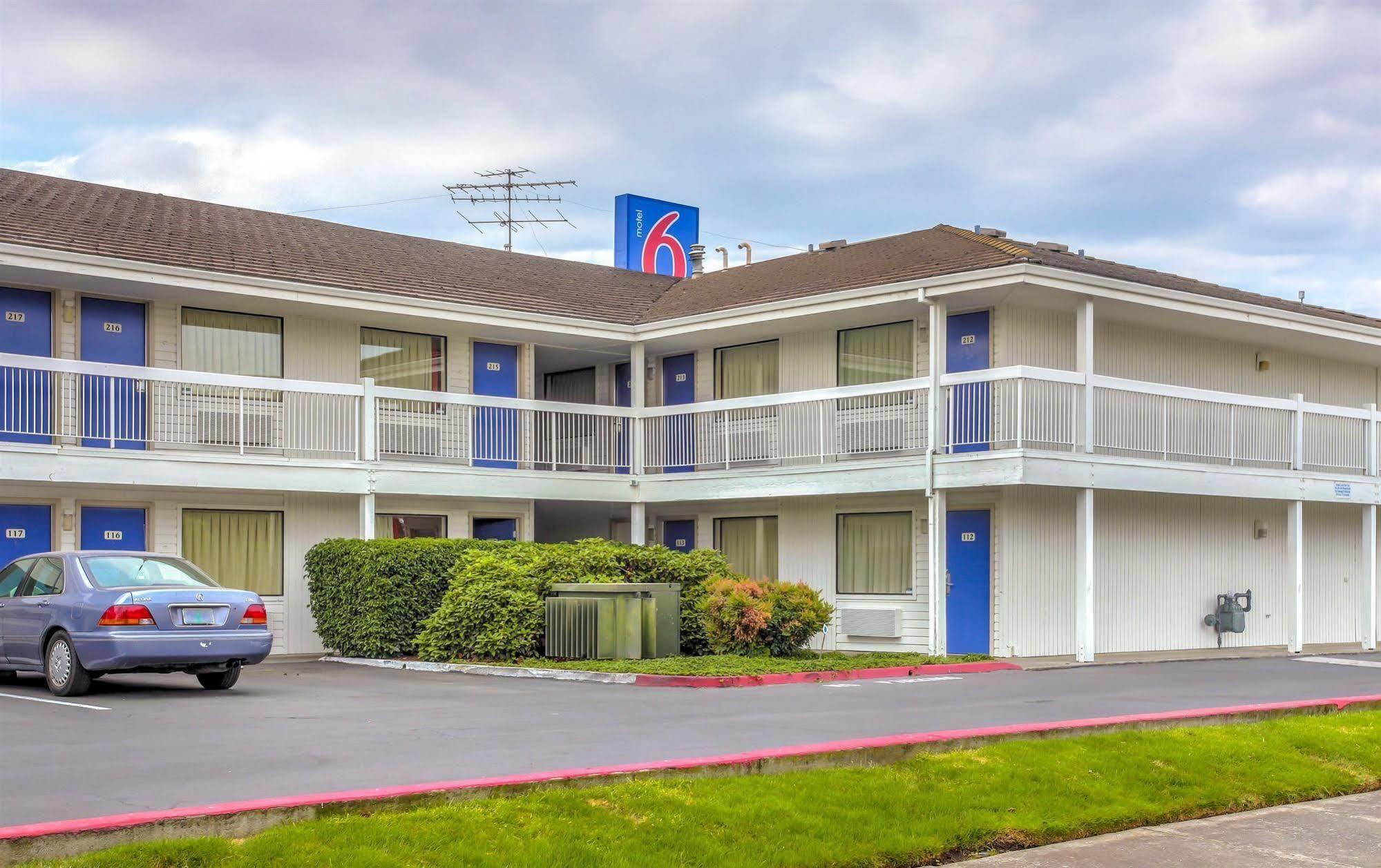 Motel 6-Medford, Or - North Exteriör bild